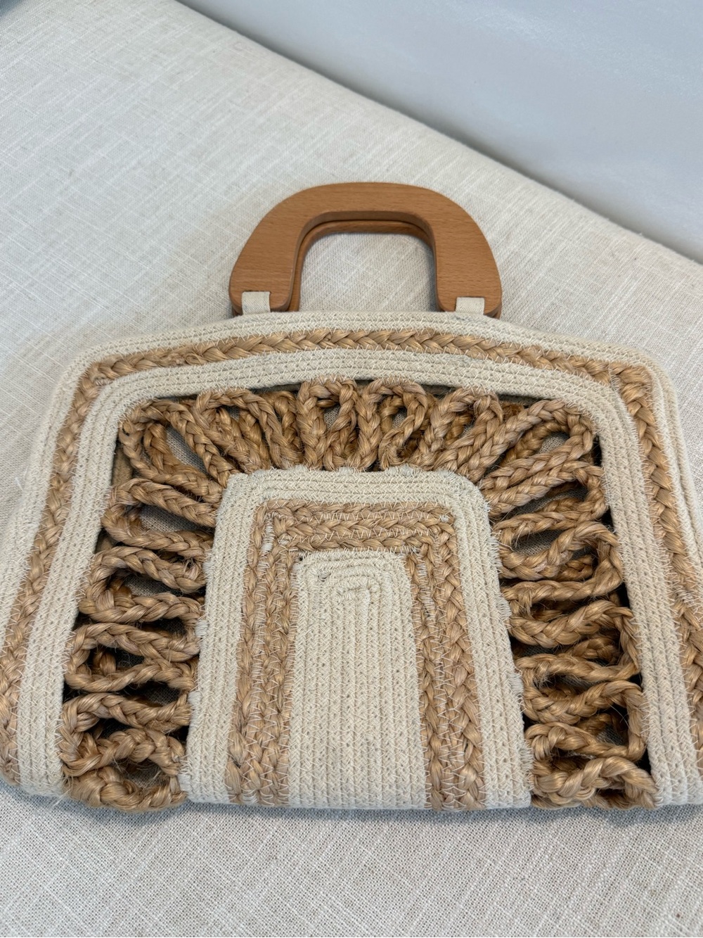 Shiraleah Chicago Jute and Cotton Woven Bag with Wooden Handles